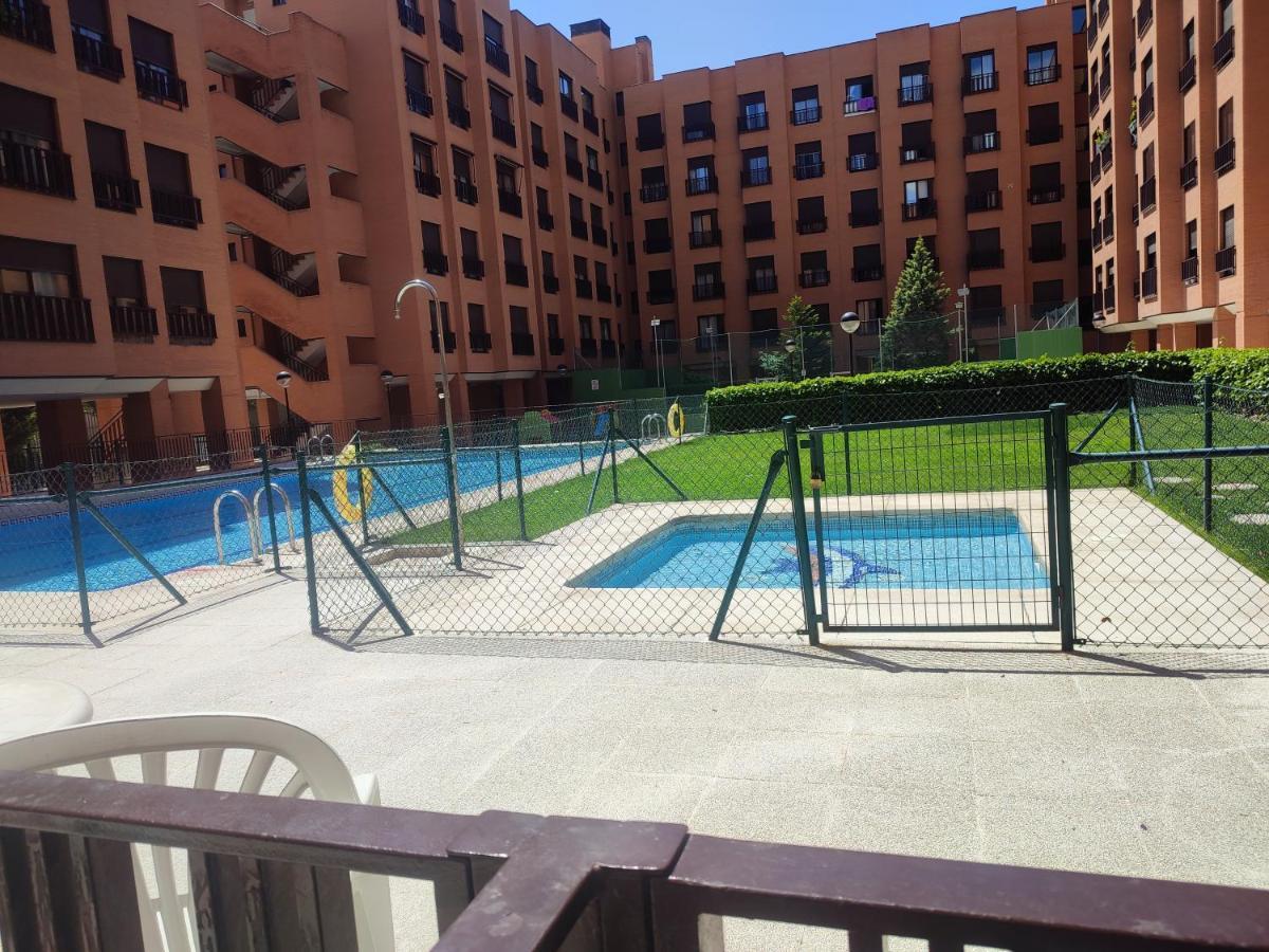 En Madrid, A Unos Minutos Del Aeropuerto Airport Barajas, Plenilunio, Estadio De Futbol Metropolitano, Feria De Madrid, Clinica Navarra Экстерьер фото